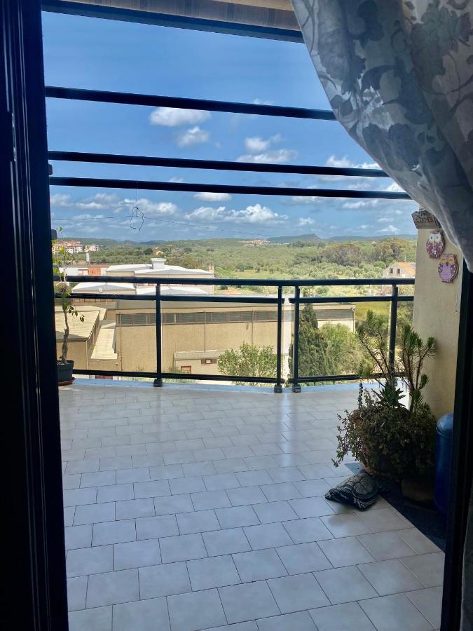 Ladya Apartment Алгеро Екстериор снимка