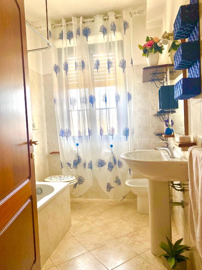 Ladya Apartment Алгеро Екстериор снимка